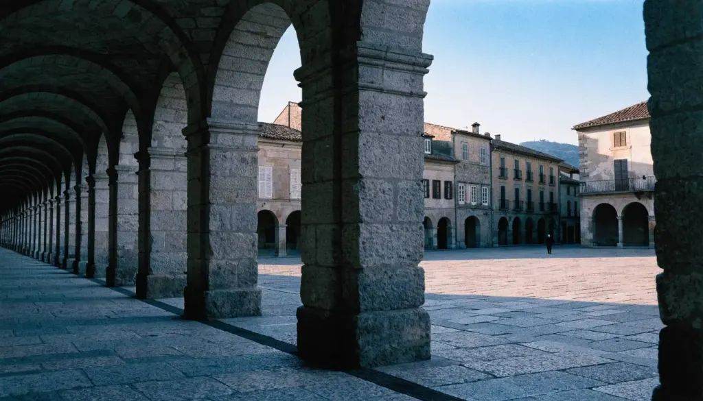 Los soportales de la Praza do Campo